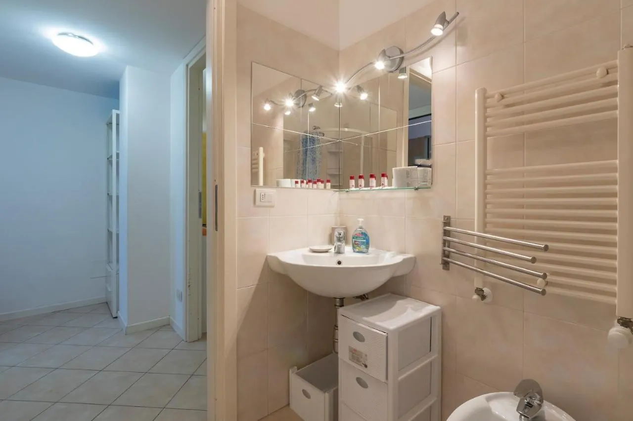 Big Apartment Salomone 51 Milan